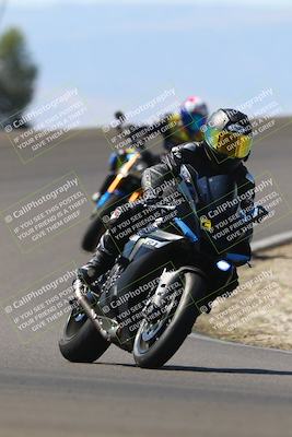 media/Sep-21-2025-TrackDaz (Sun) [[277c75b276]]/C Group/1240pm (Turn 2)/